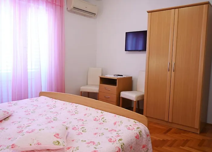 Tiktok View - Zf Hvar *