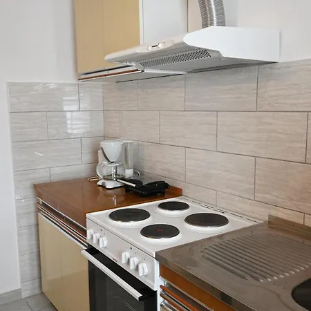 Tiktok View - Zf Hvar